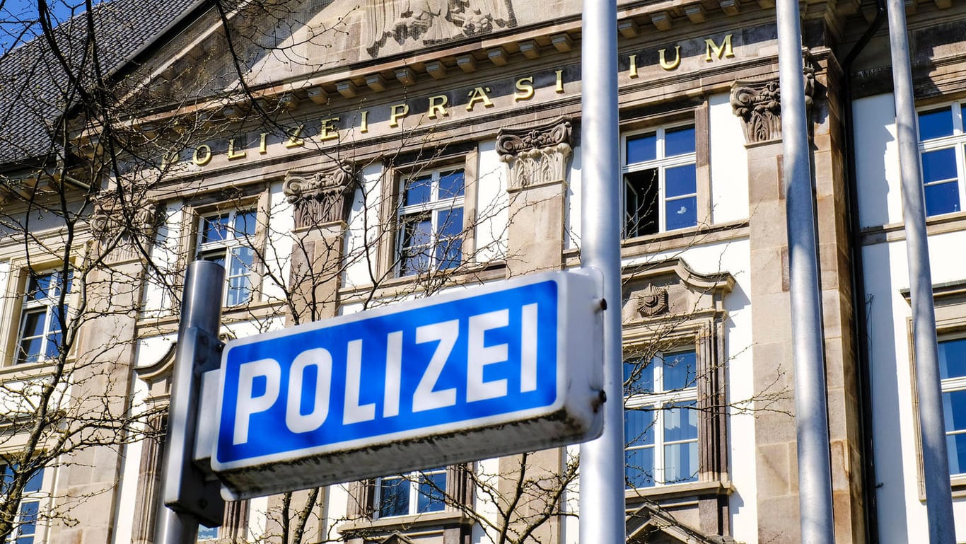 Das Polizeipräsidium in Essen: Mitglieder rechter Chatgruppen hatten dort für einen Skandal gesorgt.