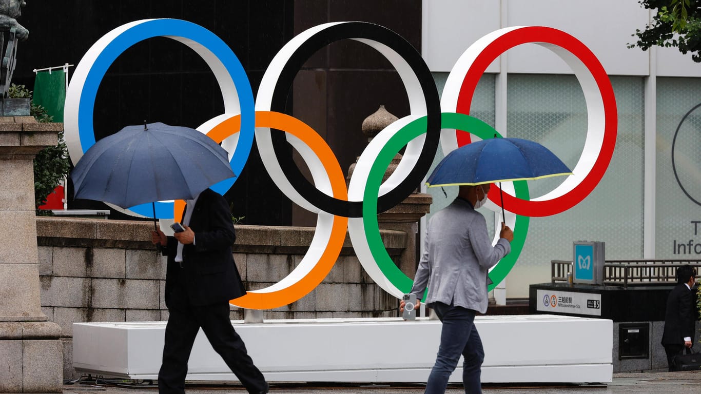 Tokio: Die Olympischen Ringe als Symbol für die Sportler, die zusammenkommen.