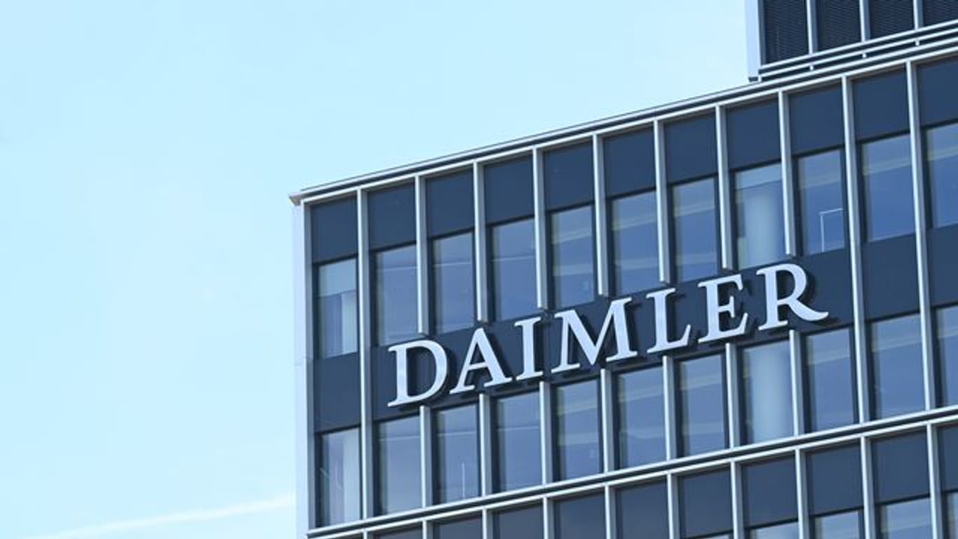 Daimler Firmenlogo