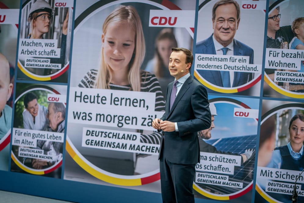 CDU-Generalsekretär Paul Ziemiak bei der Vorstellung der Wahlkampagne: "Es geht um die Zukunft unseres Landes"