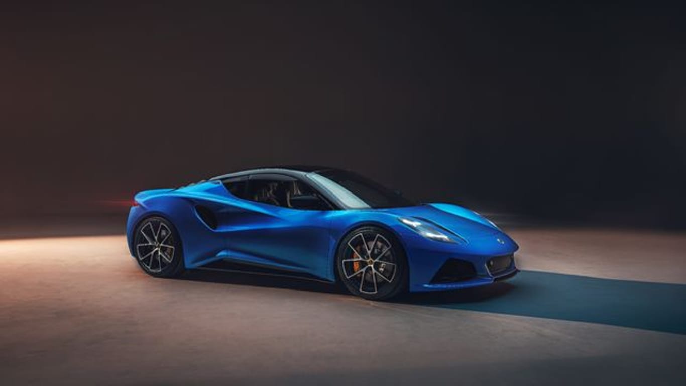 Rollt im Frühjahr 2022 auf die Straße: Lotus hat sein neues Modell Emira präsentiert.