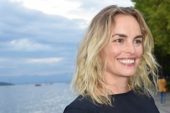 Schasupielerin Nina wird 46.