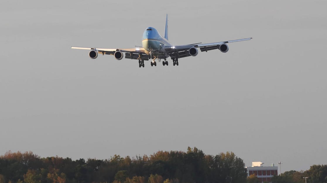 Flugzeug landet am Flughafen North Carolina: Die Schüler sollen geschrien und die Crew beleidigt haben. (Symbolbild) Flugzeug landet am Flughafen North Carolina: Die Schüler sollen geschrien und die Crew beleidigt haben. (Symbolbild)