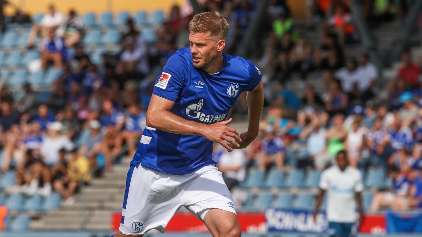 Simon Terodde: Ab der neuen Zweitligasaison spielt er für Schalke 04. Zum Duo Kane-Terodde kam es nie, nach den Eisernen zog es ihn unter anderem nach Bochum, Köln und Hamburg.