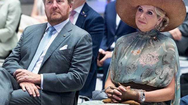 Dazulernen: König Willem-Alexander der Niederlande und Königin Máxima an der Technischen Universität Berlin. Dazulernen: König Willem-Alexander der Niederlande und Königin Máxima an der Technischen Universität Berlin.