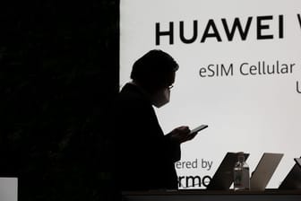 Huawei hat einen Lizenzdeal mit einem deutschen Autobau-Zulieferer schließen können.