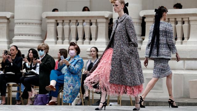 Die Show von Chanel in Paris.