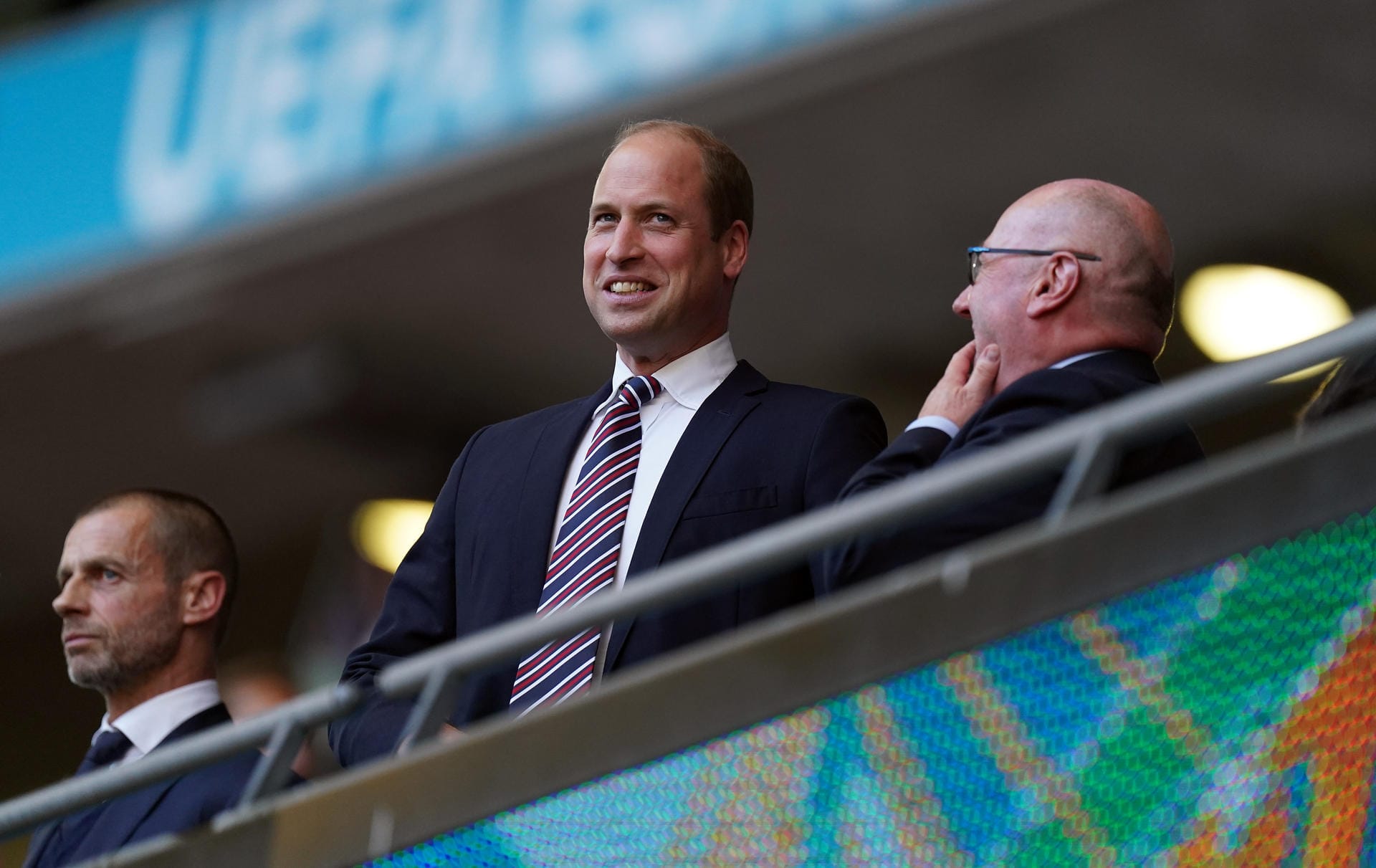 Prinz William kam zum Spiel England gegen Dänemark allein.