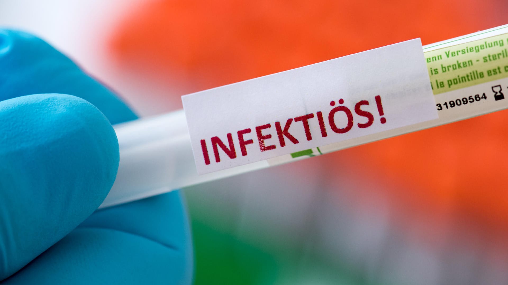 Coronavirus: Die Inzidenz steigt erstmals seit Wochen wieder. Coronavirus: Die Inzidenz steigt erstmals seit Wochen wieder.