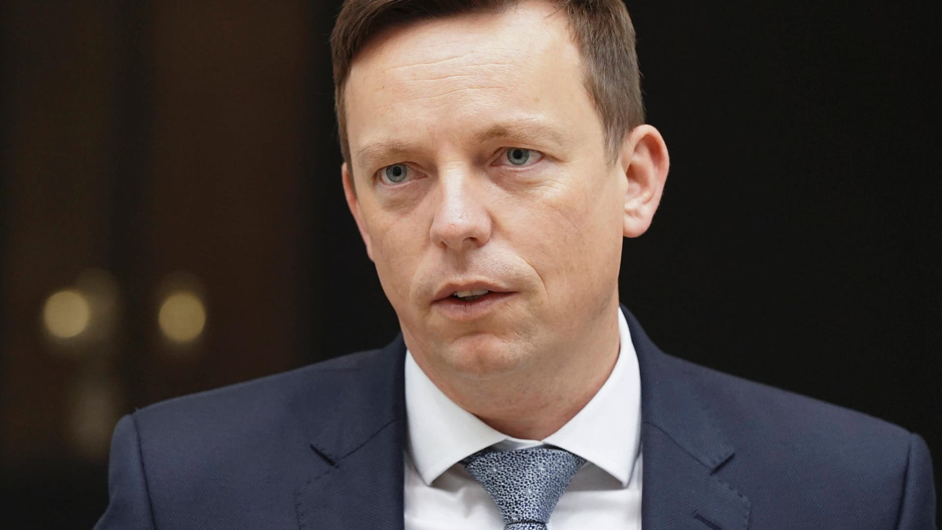 Tobias Hans, CDU-Ministerpräsident im Saarland: Maaßens Äußerungen zur Überprüfung von ARD-Journalisten seien "in jeglicher Hinsicht falsch".