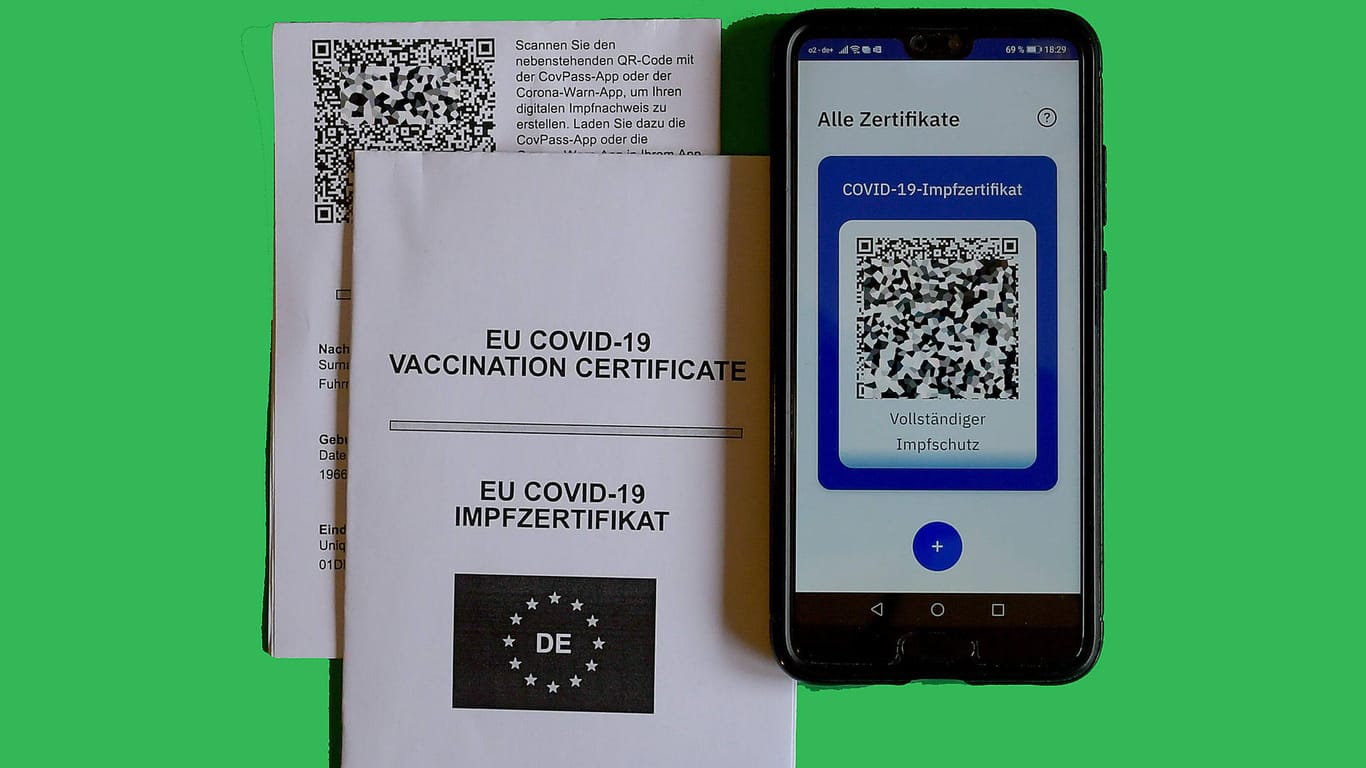 Digitales Covid-19 Impfzertifikat (Symbolbild): Die Polizei Karlsruhe warnt vor Phishing-Versuchen mit dem Impfnachweis.