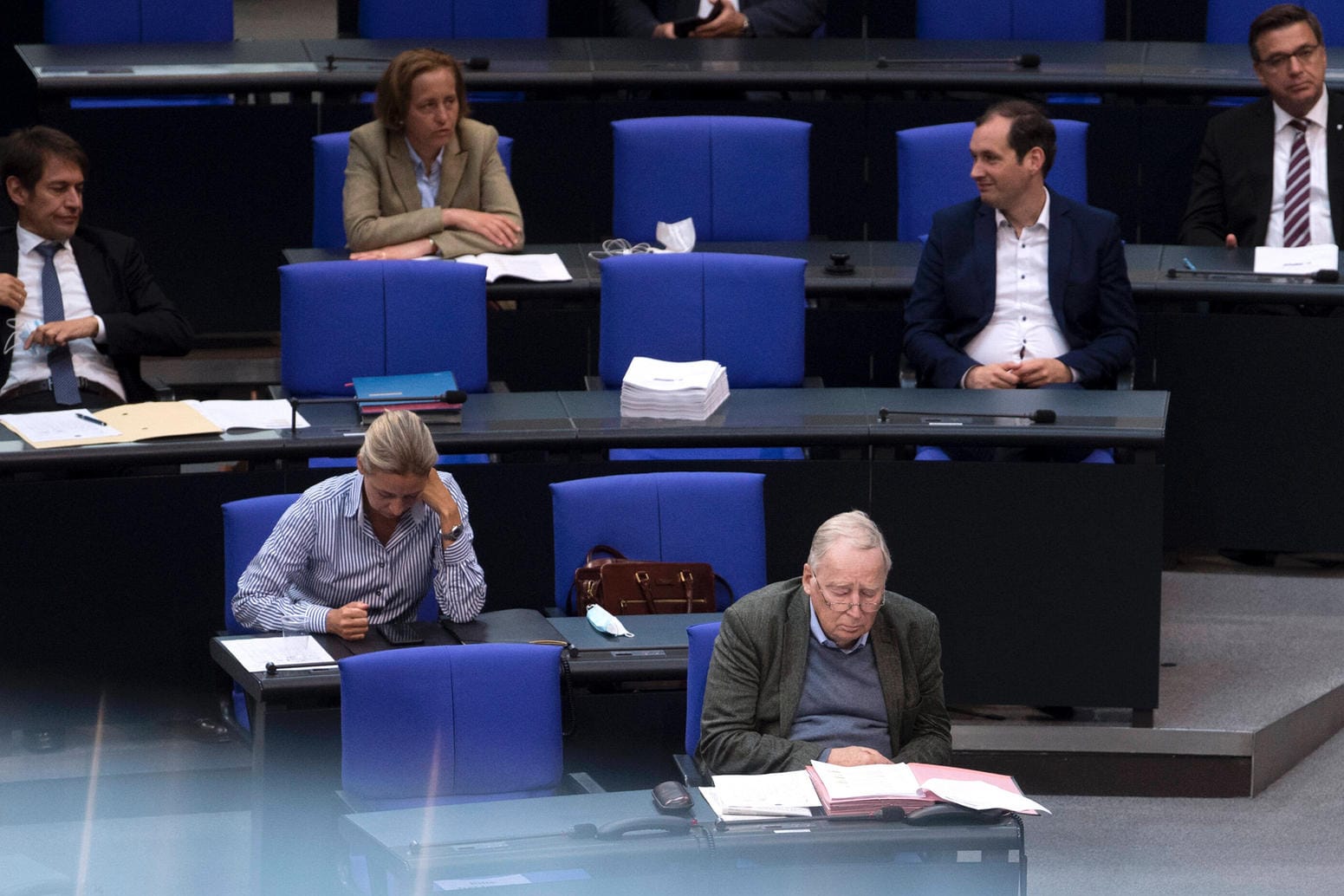 AfD im Bundestag: Die Partei wehrt sich vor Gericht gegen eine Einschätzung des Verfassungsschutzes.