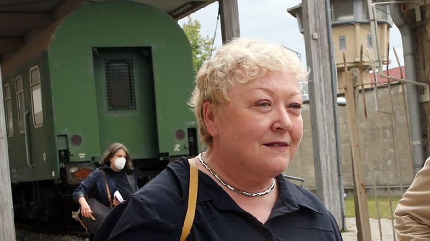 Evelyn Zupke besucht Gedenkstätte Berlin-Hohenschönhausen