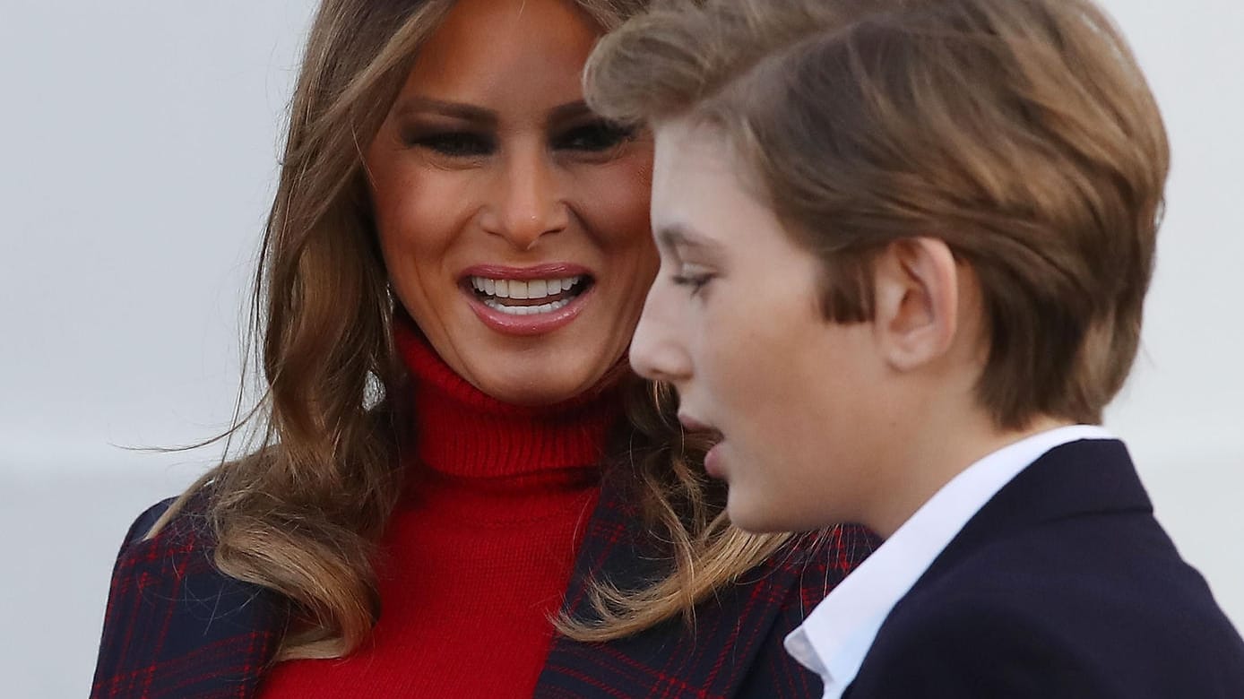 Melania Trump und Sohn Barron bei einem Event im Winter 2017.