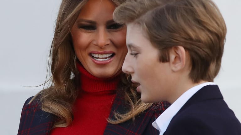 Melania Trump und Sohn Barron bei einem Event im Winter 2017.