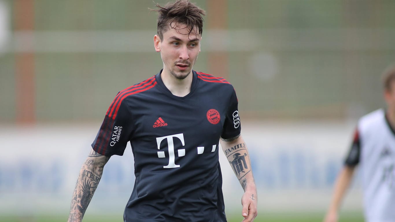 Adrian Fein: Der defensive Mittelfeldspieler hat beim FC Bayern keine große Perspektive.