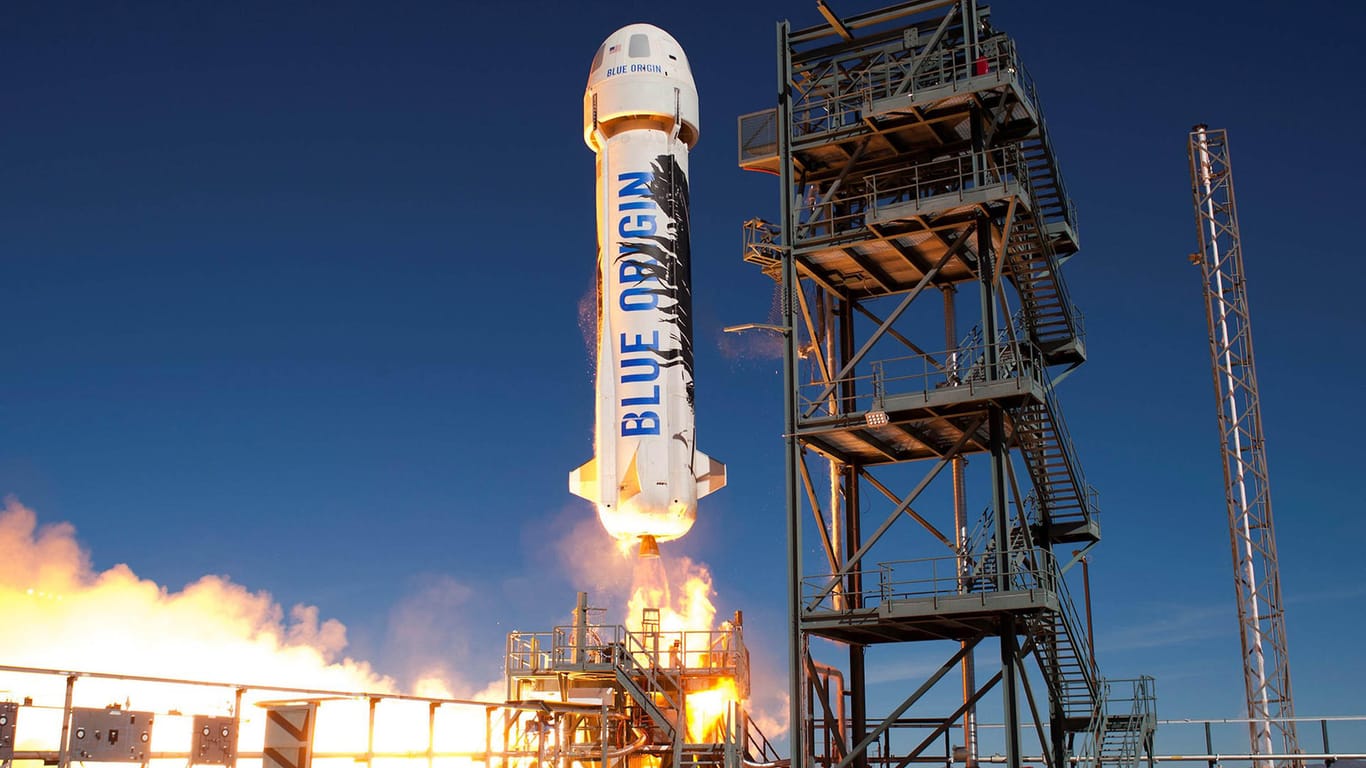 Der jüngste Testlauf von Blue Origin: Mit einer solchen "New Shepard"-Rakete will Jeff Bezos am 20. Juli ins Weltall fliegen.