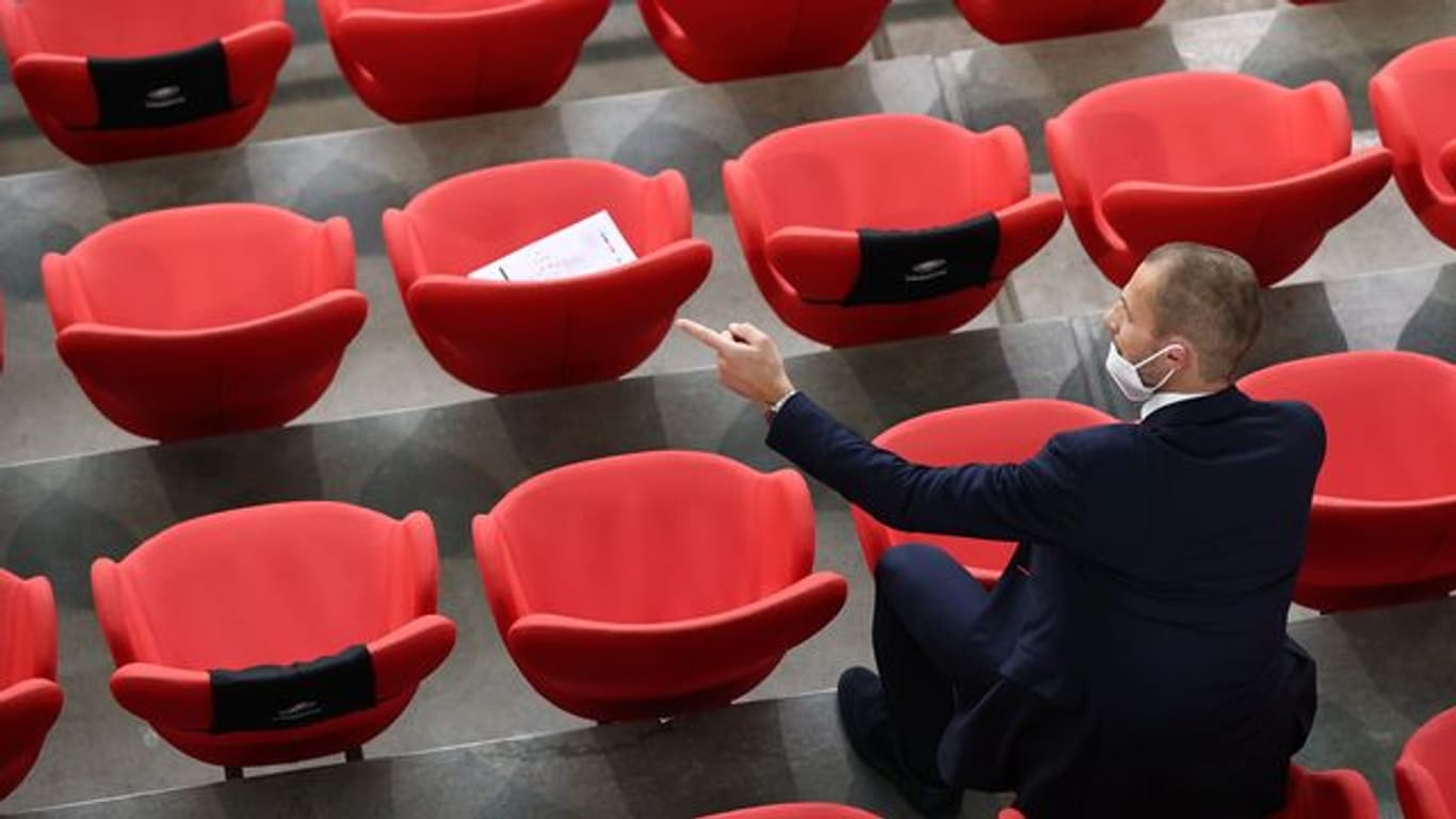 UEFA-Präsident Aleksander Ceferin auf der Tribüne im Münchner EM-Stadion.