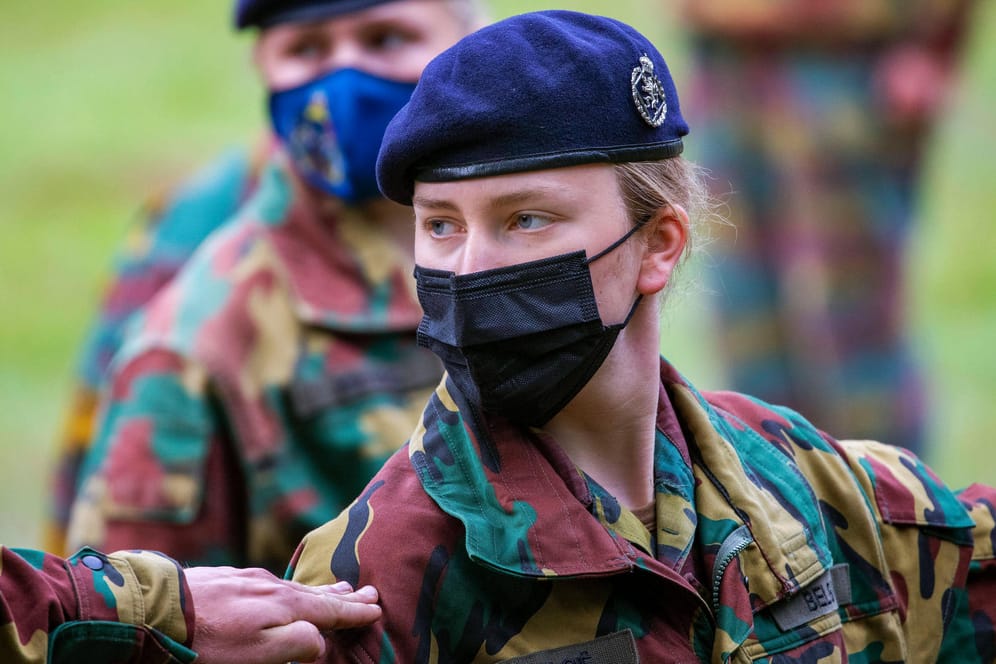 Elisabeth von Belgien: Die Kronprinzessin absolviert ihre militärische Ausbildung.