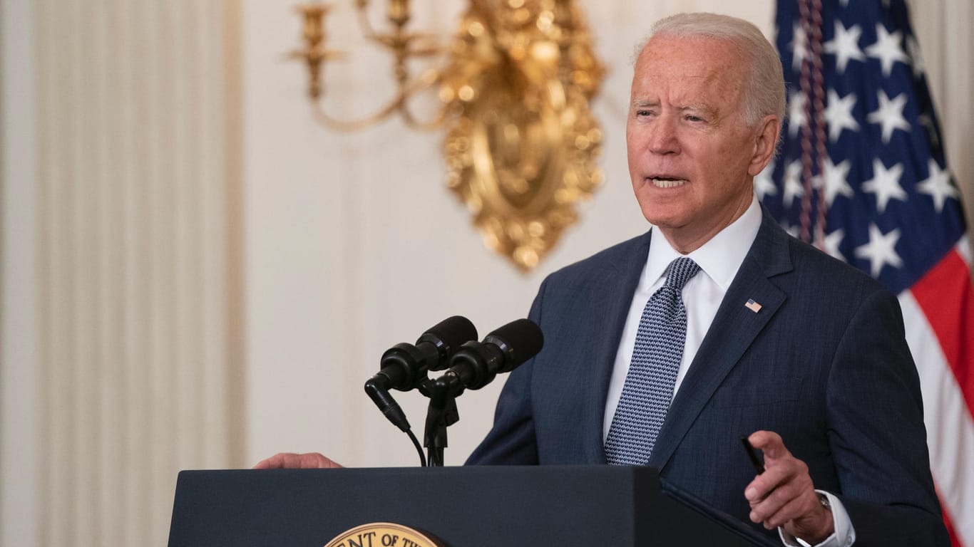 US-Präsident Joe Biden bei einer Ansprache im Weißen Haus (Archivbild). Er kündigte jetzt einem hohen Beamten aus der Trump-Regierung.