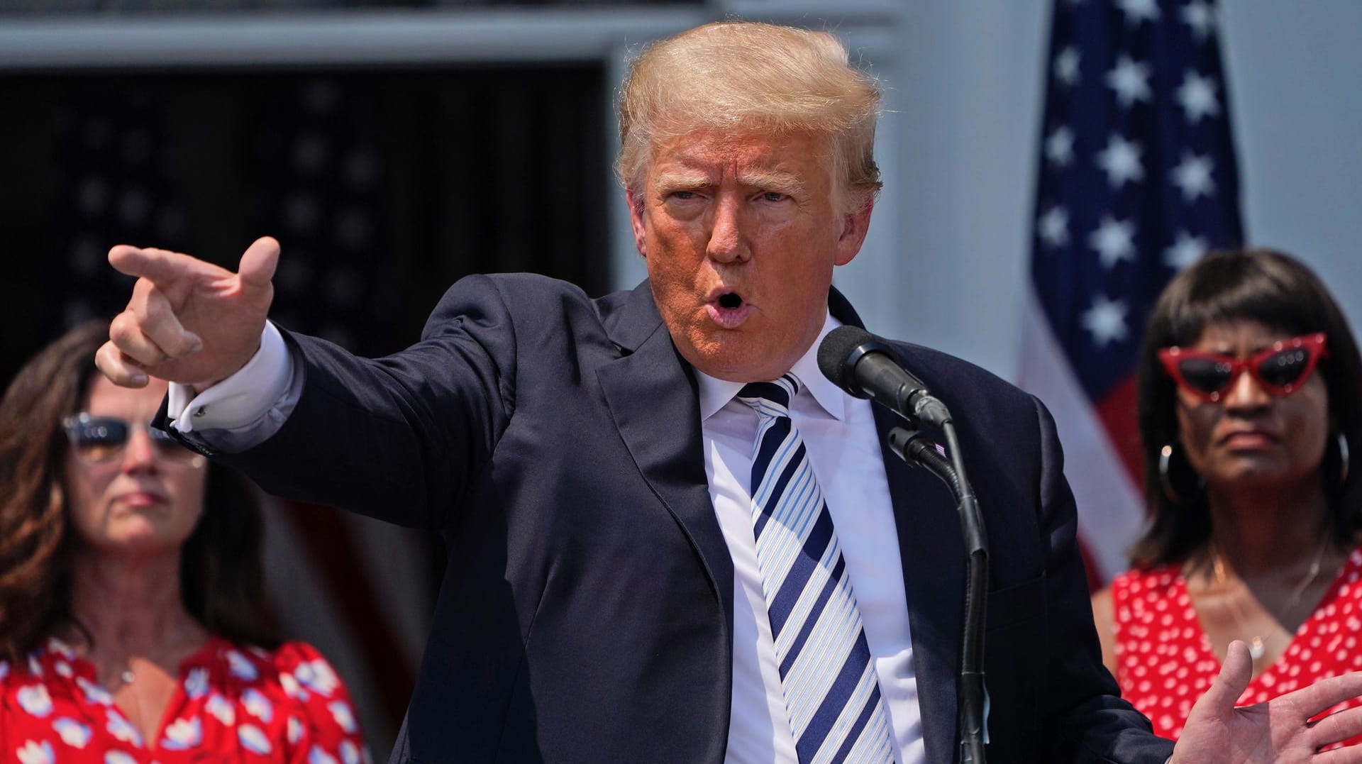 Ex-Präsident Donald Trump: "Warum zum Teufel arbeitet sie für ihn?" Ex-Präsident Donald Trump: "Warum zum Teufel arbeitet sie für ihn?"