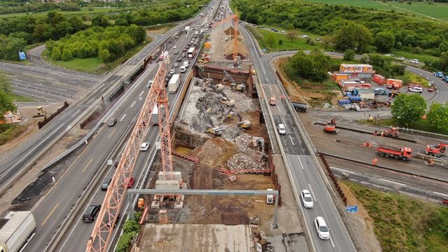 Die Autobahngesellschaft des Bundes bringt am 20. Die Autobahngesellschaft des Bundes bringt am 20.