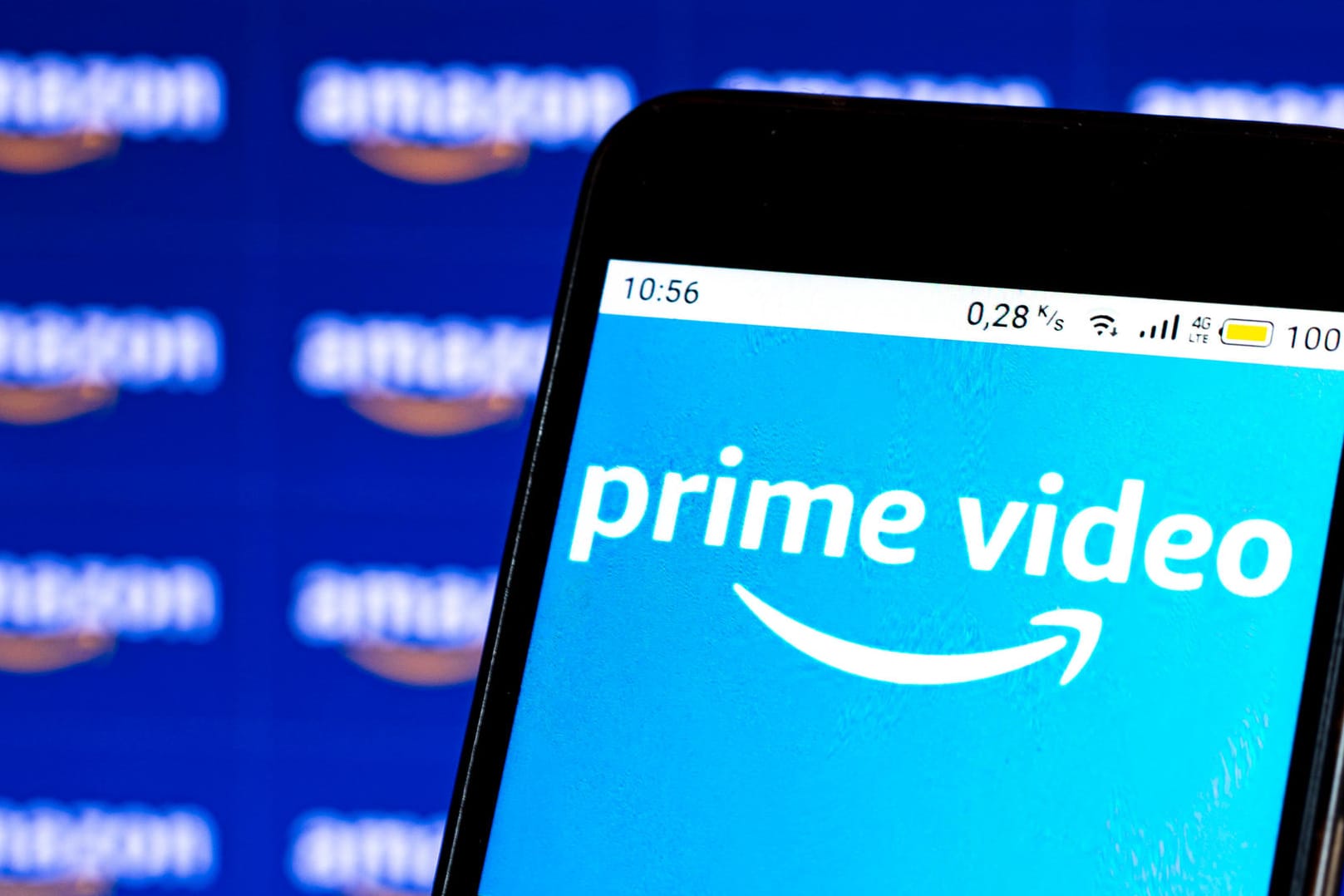Amazon Prime (Symbolbild): Wer für den schnelleren Lieferservice zahlt, kann auch zahlreiche Filme streamen.