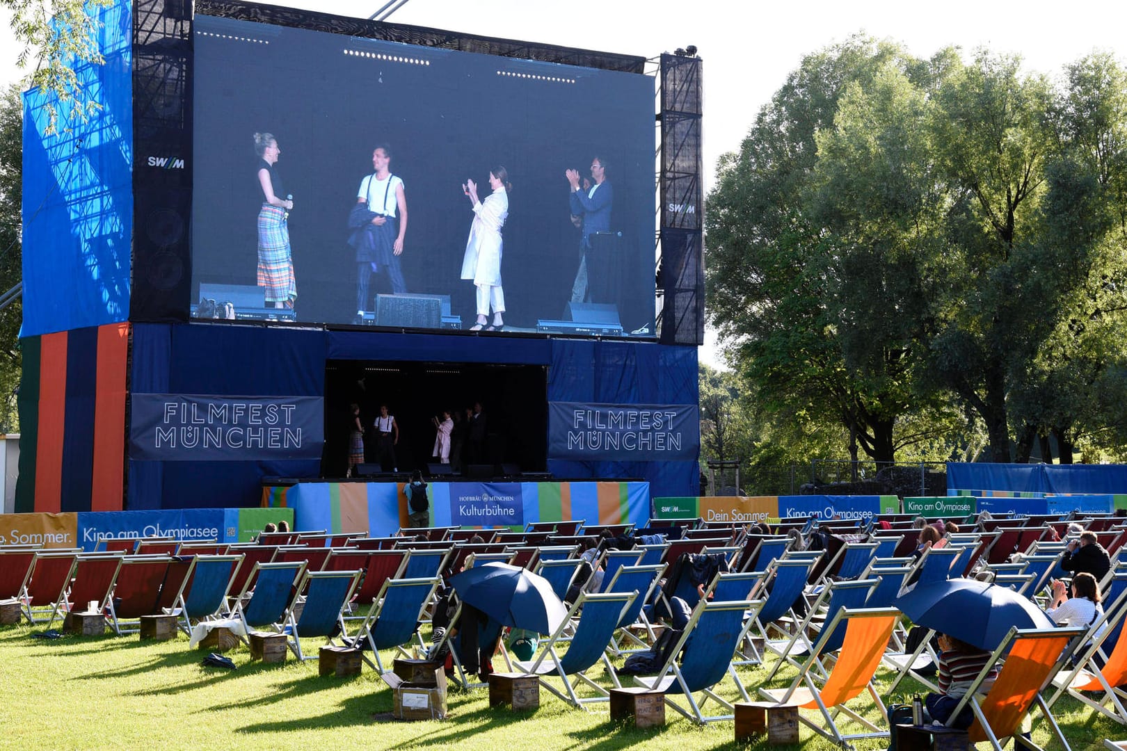 Premiere des Kinofilms "Mein Sohn" auf dem 38. Filmfest München im Open Air Kino am Olympiasee: Das Event ging mit einer Preisverleihung zu Ende.