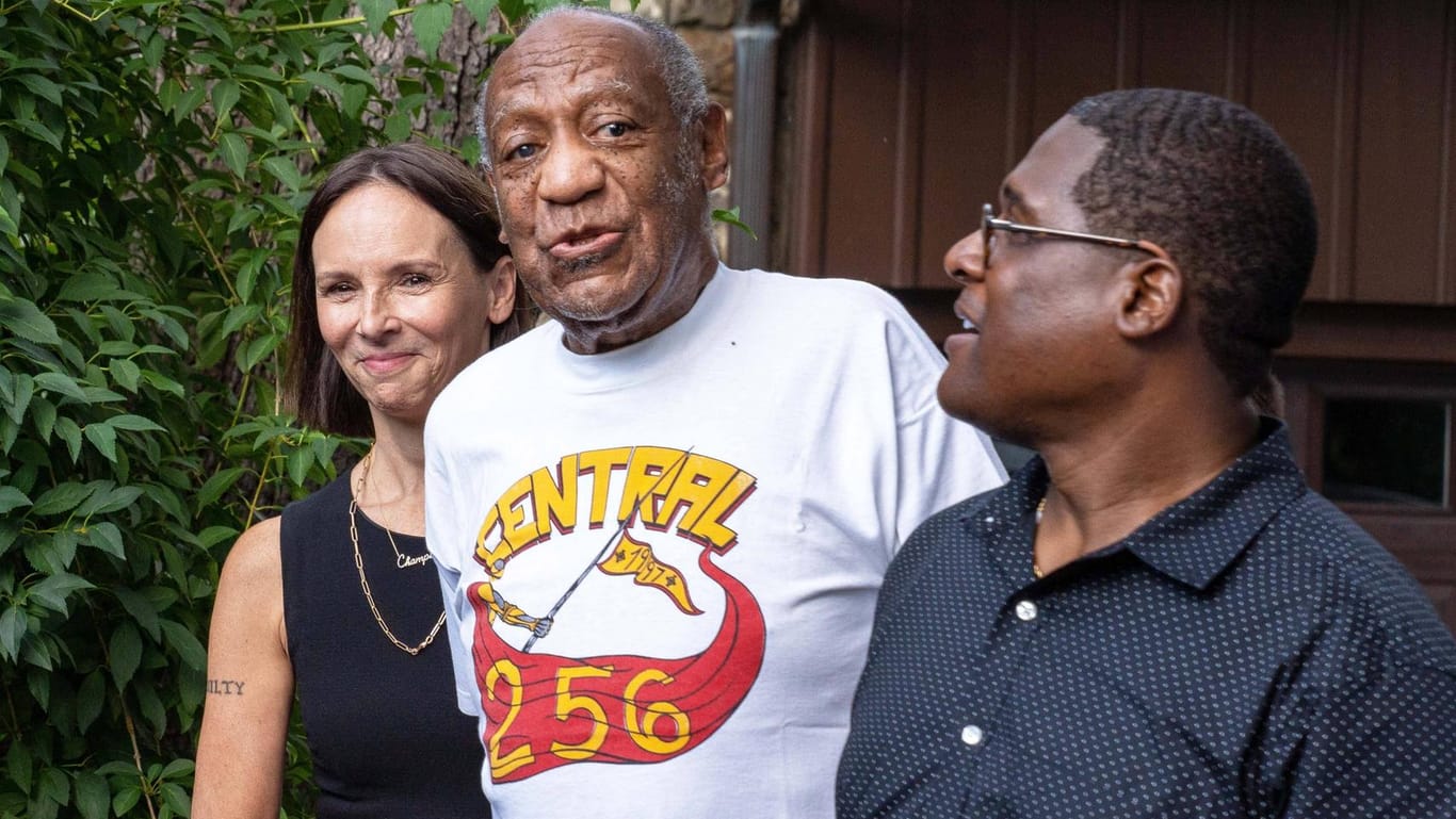 Bill Cosby: Der verurteilte Schauspieler will den Bundesstaat Pennsylvania verklagen.