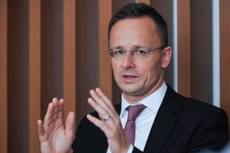 Peter Szijjarto: Ungarns Außenminister hat die Uefa attackiert.
