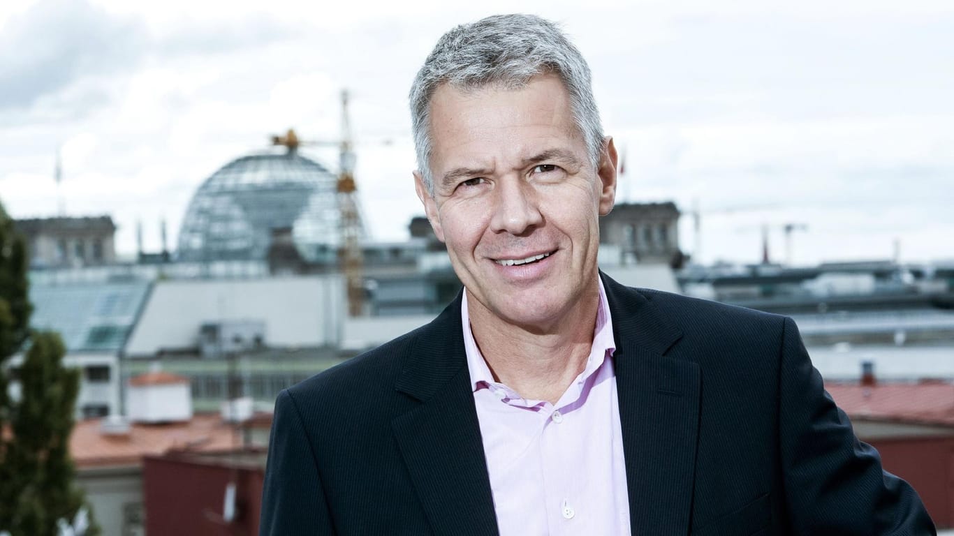Peter Kloeppel: Seit fast 30 Jahren moderiert er "RTL aktuell".