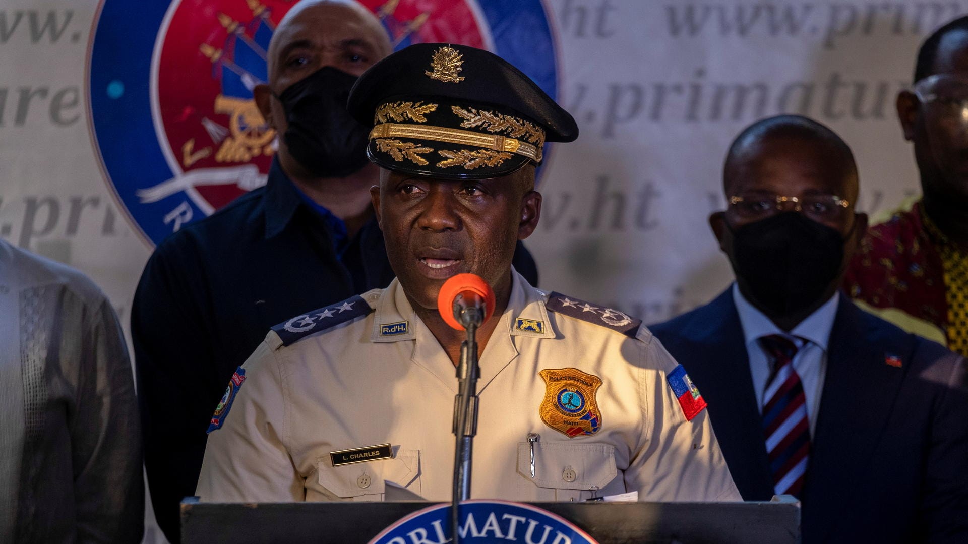 Polizeichef Leon Charles während einer Pressekonferenz: Ein weiterer Drahtzieher nach dem Präsidentenmord in Haiti ist festgenommen worden.