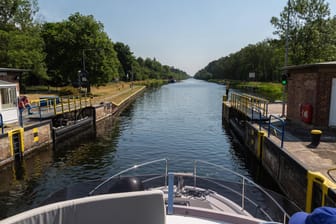 Der Havelkanal: Ein 31-jähriger Bauarbeiter ertrank im Wasser, weil er nicht schwimmen konnte.