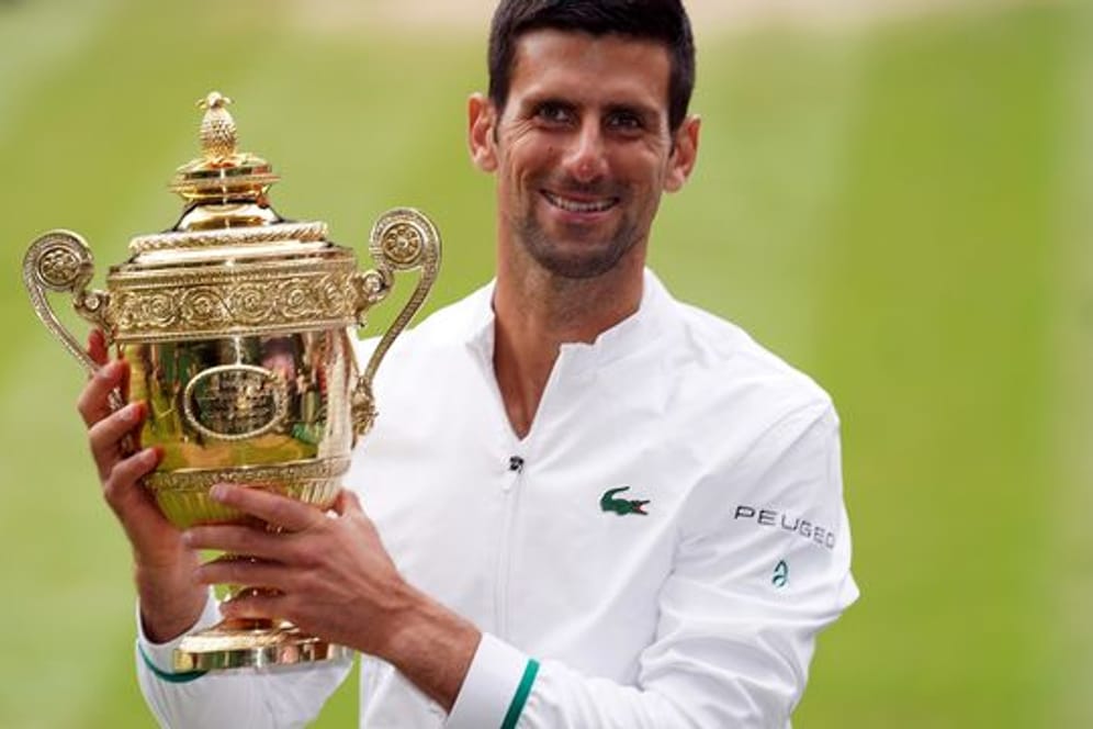 Wimbledonsieger Novak Djokovic lässt seine Olympia-Teilnahme offen.