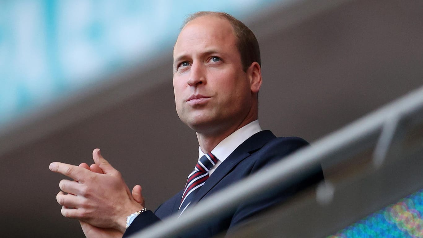 Prinz William: Der Queen-Enkel sah sich das Finale im Stadion an.