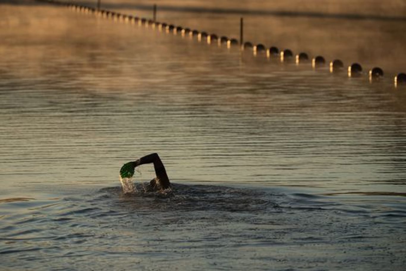 Die Deutsche Lebens-Rettungs-Gesellschaft DLRG warnt davor, allein schwimmen zu gehen.