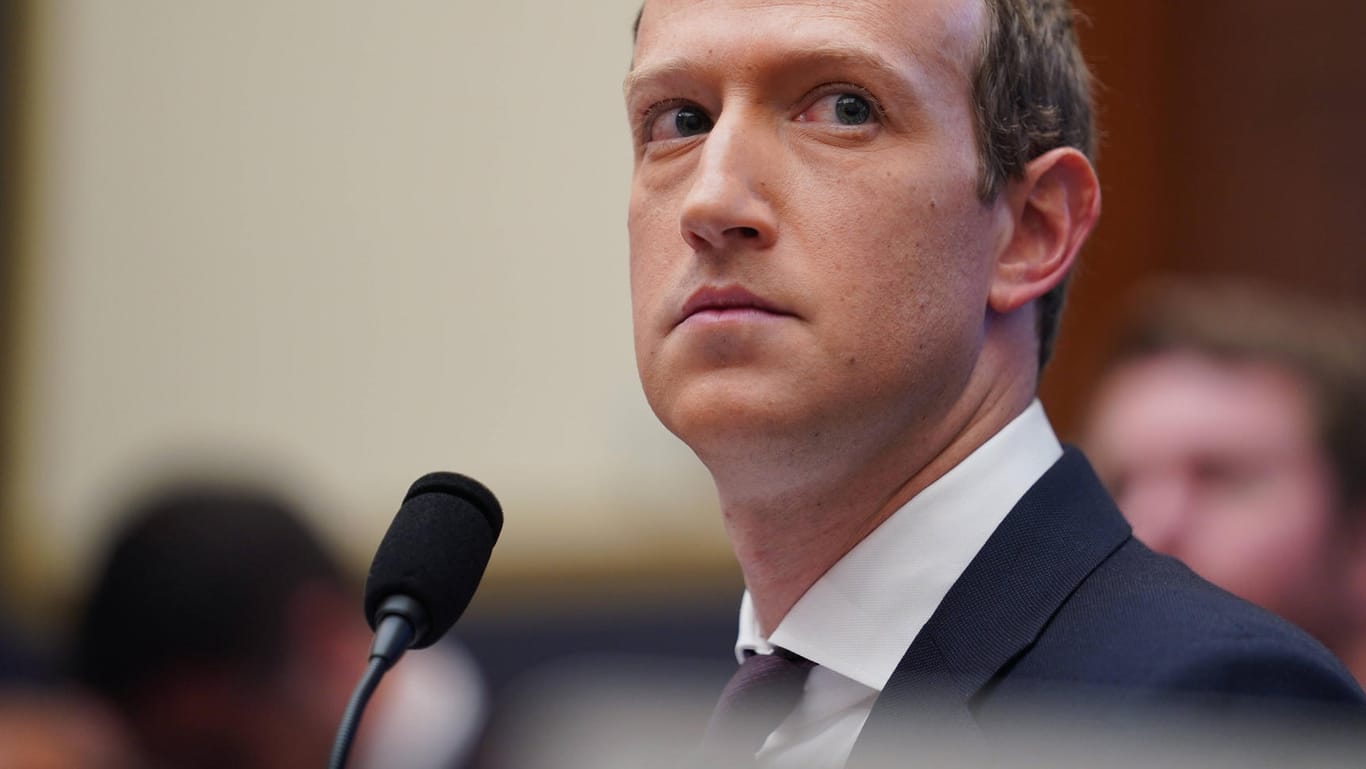 Mark Zuckerberg: Laut dem Buch "Inside Facebook" hat der 37-Jährige noch viel Macht im Facebook-Konzern.