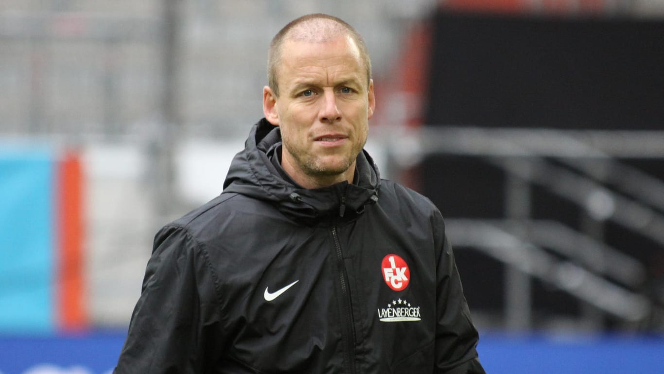 Kevin McKenna, hier noch als Co-Trainer beim 1. FC Kaiserslautern (Archivbild): Beim 1. FC Köln war der Kanadier zuletzt Assistent beim Profi-Team gewesen.