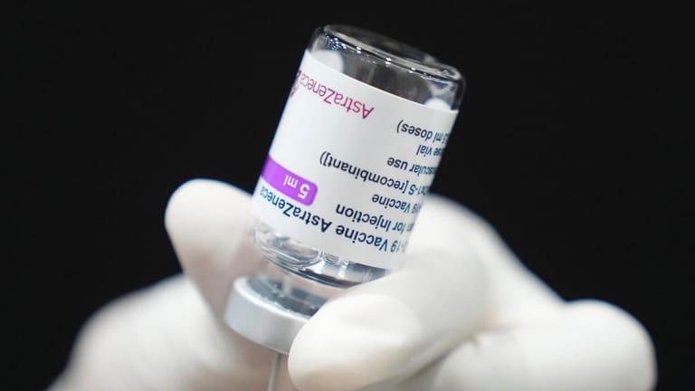 Impfdosis gegen das Coronavirus: Das US-Gesundheitsministerium hält eine dritte Impfung für vollständig Geimpfte für unnötig. (Archivfoto)