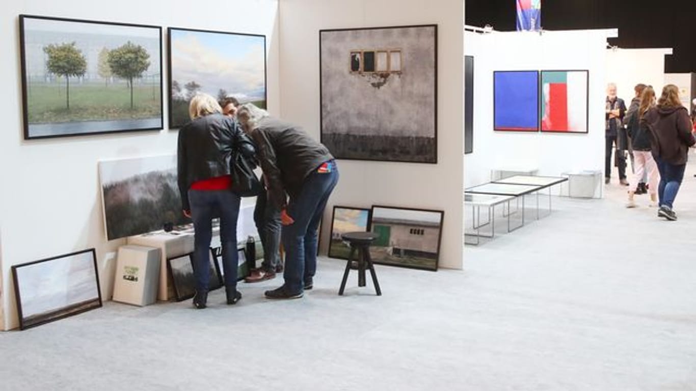 Kunstmesse artthuer