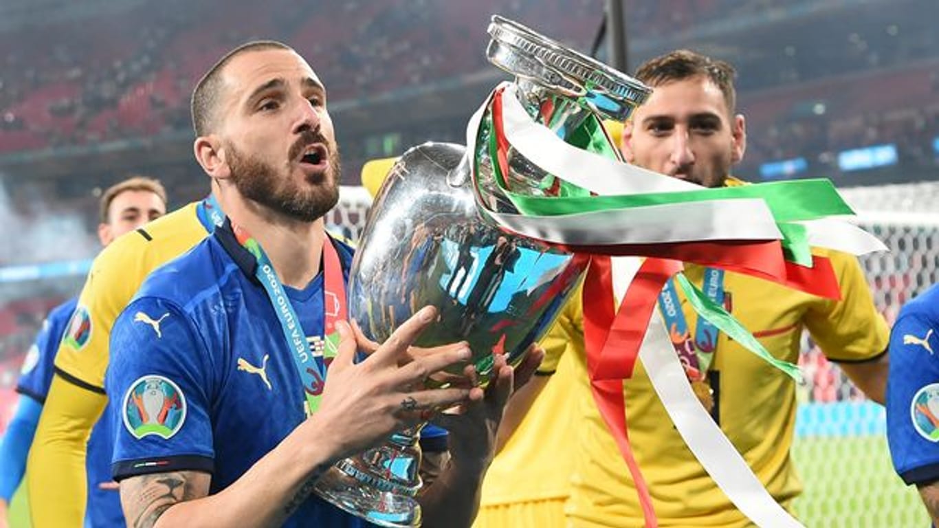 Italienische Erfolgsgaranten: Leonardo Bonucci (l) und Keeper Gianluigi Donnarumma (verdeckt).