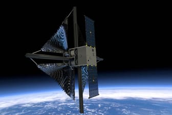 Satellit mit Solarzellen der Nasa (Symbolbild): Die Bundeswehr hat jetzt ein Weltraumkommando.