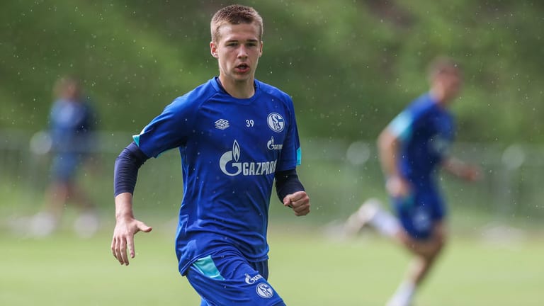 Jaroslaw Michailow: Der 18-Jährige spielt nun bei Schalke 04.