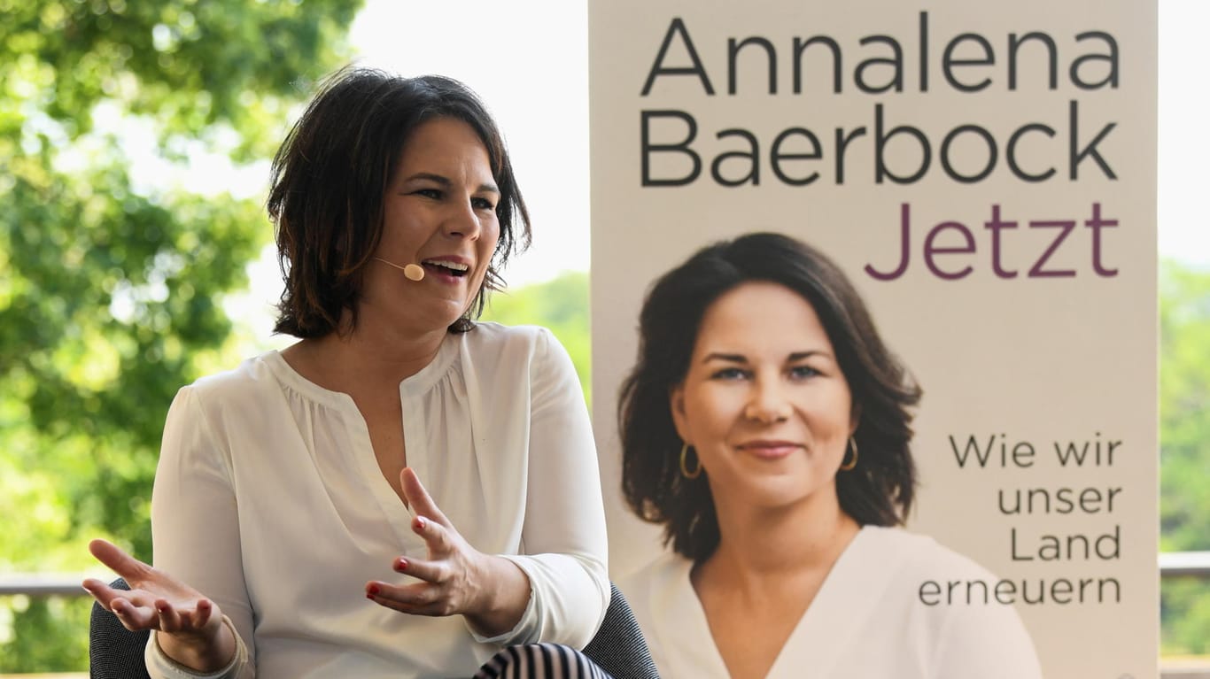 Annalena Baerbock: Die Kanzlerkandidatin der Grünen steht aufgrund von Plagiatsvorwürfen in ihrem Buch in der Kritik. (Archivfoto)