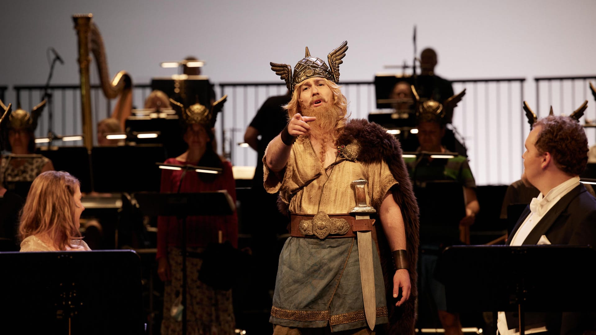 Peter Neustifter aus dem Ensemble des Staatstheaters am Gärtnerplatz: Jetzt kommt die wohl komischste Version der Lebensgeschichte Jesu als Musical am Münchner Gärtnerplatztheater auf die Bühne. Peter Neustifter aus dem Ensemble des Staatstheaters am Gärtnerplatz: Jetzt kommt die wohl komischste Version der Lebensgeschichte Jesu als Musical am Münchner Gärtnerplatztheater auf die Bühne.