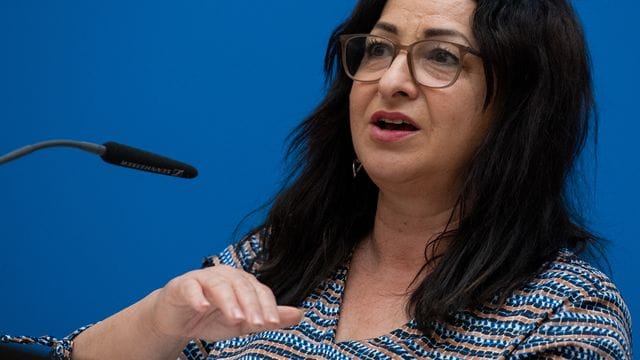 Dilek Kalayci Dilek Kalayci