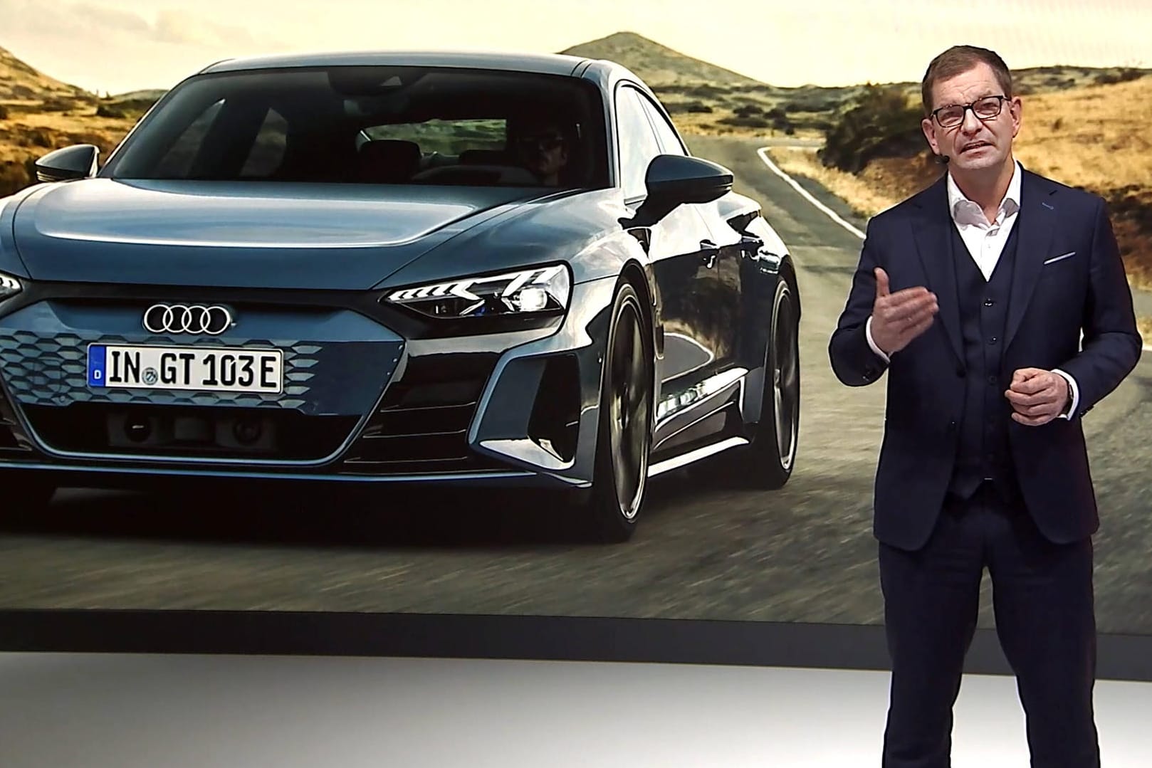 Audi-Chef Markus Duesmann (Archivbild): Der Top-Manager des VW-Konzerns leidet auch noch nach Monaten an den Spätfolgen seiner Corona-Erkrankung. Audi-Chef Markus Duesmann (Archivbild): Der Top-Manager des VW-Konzerns leidet auch noch nach Monaten an den Spätfolgen seiner Corona-Erkrankung.