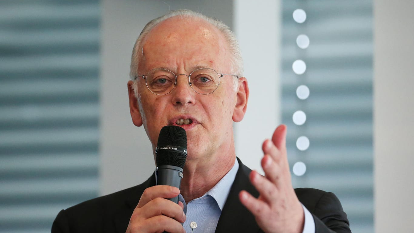 Rudolf Scharping: Der frühere SPD-Chef rät im Wahlkampf: "Hört auf zu jammern."