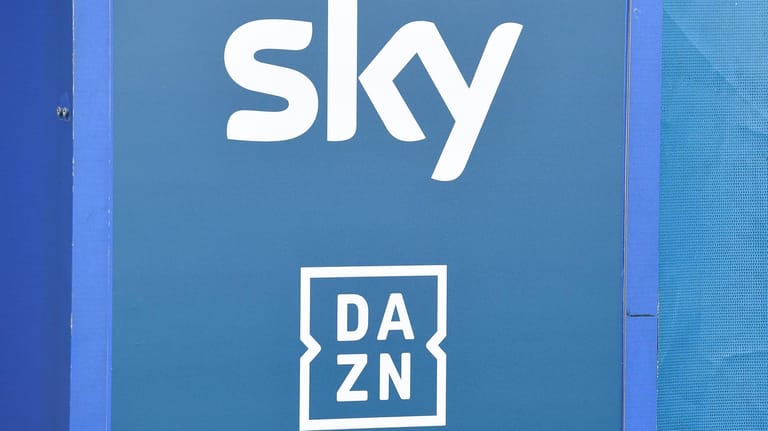 Sky und DAZN: Die Pay-TV-Sender teilen sich wie in den vergangenen beiden Spielzeiten die Live-Rechte an der Bundesliga. DAZN zeigt fortan allerdings alle Sonntagsspiele.