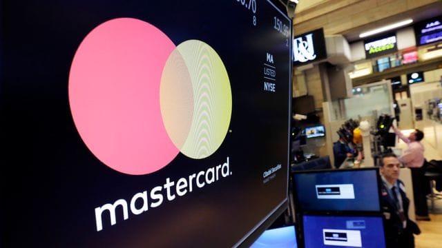 Das Logo von Mastercard auf dem Börsenparkett in New York.